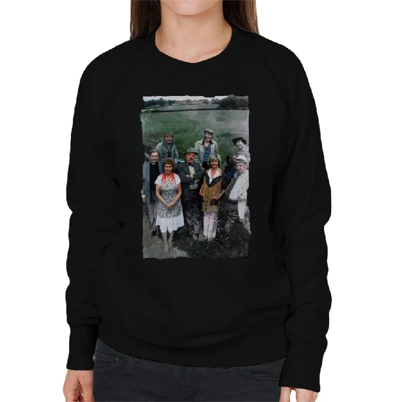 TV Times A Selection Of Characters From Emmerdale Farm 1978 Women's Sweatshirt